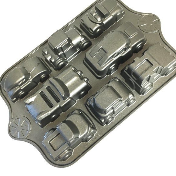 NORDIC WARE Vtg Car Automobile Cake Muffin Pan EUC - Picture 5 of 12